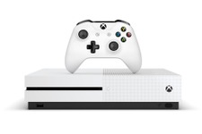 「Xbox One S」国内発売日が11月24日に決定！価格は34,980円、『Halo：TMCC』『Halo 5』などが同梱 画像