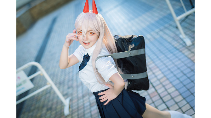 パワー『チェンソーマン』（第一回キャラクター人気投票結果発表イラスト衣装）／モデル：凸守 たかね（Twitter：@_taka_nene21）