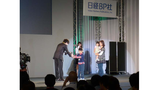 【TGS2009】日本ゲーム大賞2009は『マリオカートWii』と『MGS』のダブル受賞
