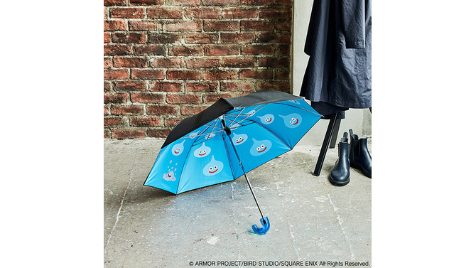 『ドラクエ』人気の“スライム折りたたみ傘”が再受注開始―広げた時のデザインが最高にキュート