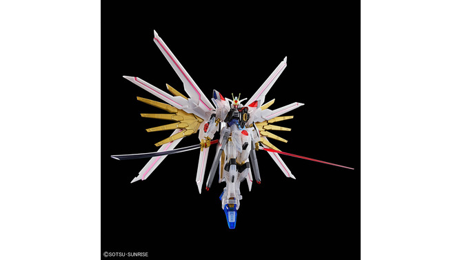 クリアカラーの「HG マイフリ」、黒一色の「MG ユニコーンガンダム」がカッコイイ！ガンダムベースにて5月発売決定