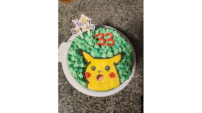 お口ポカンのピカチュウに世界が夢チュウ？海外ミームの手作りケーキが話題に