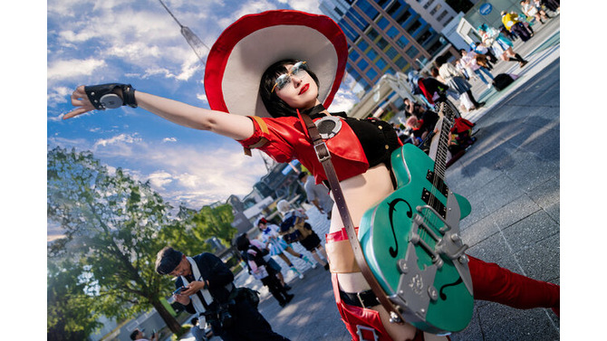 話題の46歳美人コスプレイヤーが名古屋でも輝く！ライバーのお風呂上りが描かれるにじさんじグッズも注目集める【週間ニュースランキング】