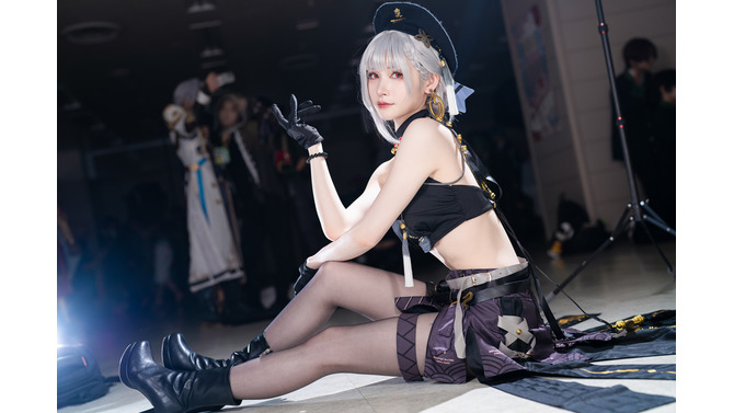 散華『鳴潮』／よしのかこ（X：@kk_yoshino_0）