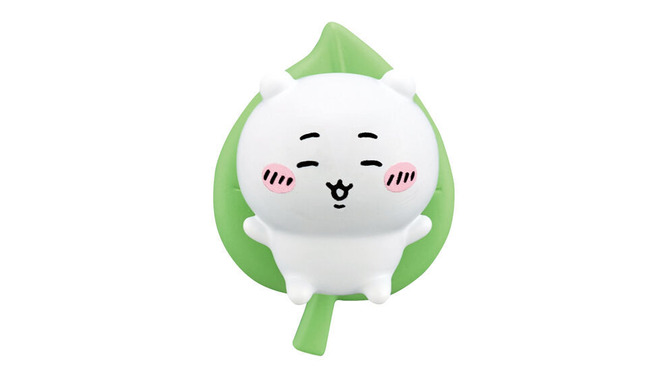 「ちいかわ」マスコット付き入浴剤「びっくらたまご」がガシャポン展開！葉っぱに乗ってぷかぷかする姿に癒される