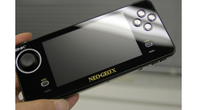 見よ！これが｢NEOGEO X｣だ！