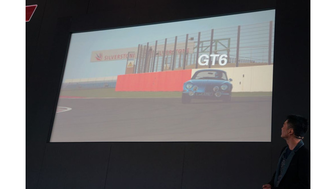 『グランツーリスモ6』では新しい物理エンジンを採用、『GT5』と比較して実際に体験