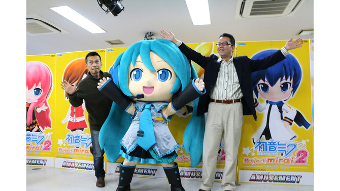 『初音ミク Project mirai 2』体験会はミクダヨー降臨でアイドル撮影会に!?『ぷよぷよ』とのコラボ経緯からビッグエコーとのコラボルーム視察レポート