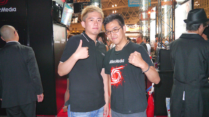 ボンちゃん選手とGamerBee選手