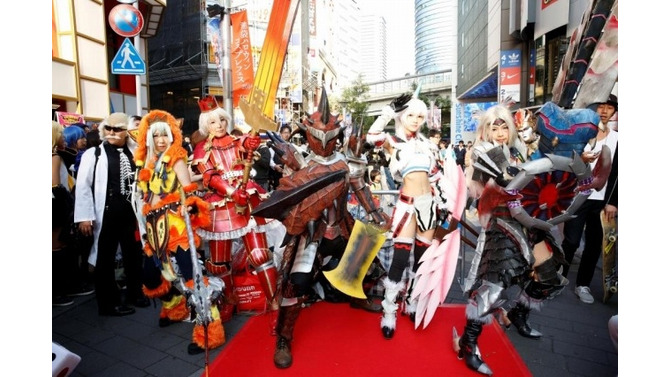 池袋にコスプレイヤーが1万人、ハロウィンのコスプレイベント開催