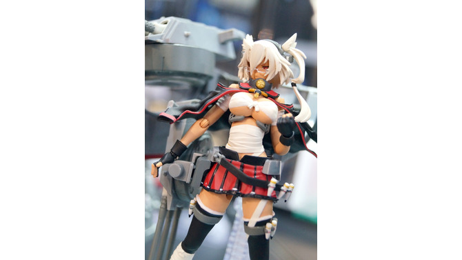 【TGS2015】メーカーの枠を超えて揃えられた「艦これ」フィギュアが集結！「AGP 武蔵」や「キューズQ 榛名」の姿も