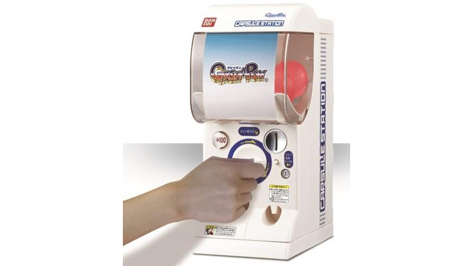 バンダイ、家庭用「ガシャポンマシン」を8月9日より発売…硬貨を投入して回す本格仕様