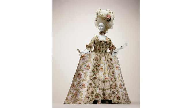 SCE、PS3の高画質画像拡大技術を展示会に活用―触れずに貴重な作品の詳細を閲覧