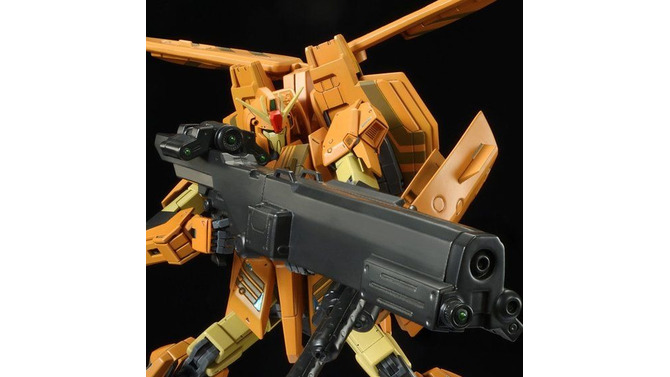 「MG 1/100 MSZ-006-3B ゼータガンダム3号機B型 グレイ・ゼータ」7,150円（税込）（C）創通・サンライズ