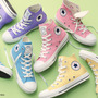 「ちいかわ」たちの顔ぬいぐるみがインパクト抜群!「CONVERSE」コラボシューズに“漫画のコマ”デザインなどが展開