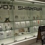 『MGS』のアートディレクター新川洋司による展示会が開催中、初日から多くのファンが駆けつける