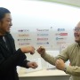 左： 石川泰代表取締役、右：プログラマーの中川晃宏氏
