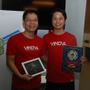 Vinova Pte Ltdのマイク・ニュヤン氏（左）