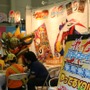 【東京ゲームショウ2013】コナミが大半を占めるファミリーコーナー、『オレカバトル』×食の花道のコラボメニューが美味しそう