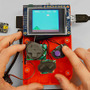 マイコンと3Dプリンタで自作するゲームボーイ風ハード「PiGRRL」