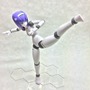 【日々気まぐレポ】第92回 ロボット新人類「ポリニアン」初の塗装済完成品、クローバちゃんで遊んでみた