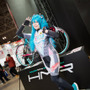 【コスプレ】「ワンフェス2019冬」初音ミクに扮したコンパニオンさんに注目！ GSRコーナー【写真34枚】