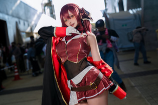 【コスプレ】魅惑的すぎる船長に陽気なイタリアっ子ラオーラまで、海を超えて集う「ホロライブEXPO」美女レイヤー11選【写真47枚】 画像