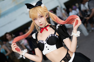 【コスプレ】ちょっぴり大胆なメイド姿が可愛すぎ！香港美女の「着せ恋」喜多川海夢はスレンダーなウエストと美脚で魅せる【写真8枚】 画像