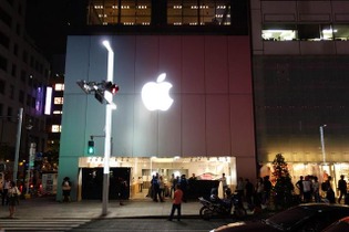 いよいよ本日、iPhone 5発売！Apple Store銀座店前に300人超の行列 画像