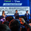 日本ファルコム代表取締役の近藤季洋氏が登壇したステージ