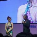 【TGS 2010】名越総合監督 VS Iカップグラビアアイドルの土下座バトル！