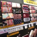 【TGS 2010】今年もたくさんのゲーム関連グッズが販売 ― TGS物販コーナー