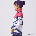 パイスーを着こなすモデルさんがマチュそのもの！「ガンダム ジークアクス」の制服ニットやジャージが雰囲気満点