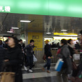 新宿駅西口・東口ともにまずまずのすれちがい数でした