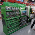 【Xbox One発売】発売当日をフォトレポート、開店前の秋葉原ヨドバシカメラに並ぶファン