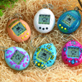 最新型で初代「たまごっち」が復活！1996年に戻れる「TAMAGOTCHI 4U」用カード＆カバーが本日13時より予約開始