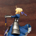 「Fate/stay night UBW」より、凛々しい姿が印象的なフィギュア「騎士王 セイバー」12月発売予定
