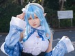 【コスプレ】胸元から覗く素肌が気になる…！可憐でかわいいホロライブ・雪花ラミィを人気レイヤー・うりんが再現【プレイバック記事】 画像