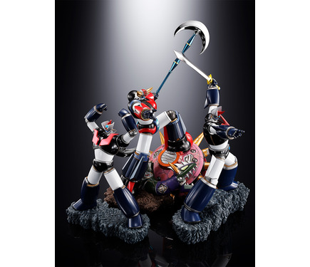 グレートマジンガー等3点セット マジンガーZ、グレートマジンガーが2体セットでスタチュー化！胸部放射