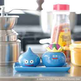 『ドラクエ』スライム&キングスライムの調味料入れ物セットが再受注！オフィシャルショップ限定版も同時展開