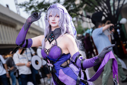 ブラックスワン『崩壊：スターレイル』／さら（X：@sara_cospure）