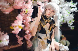 今汐『鳴潮』／四巫日モミ（Instagram：momihi__444）