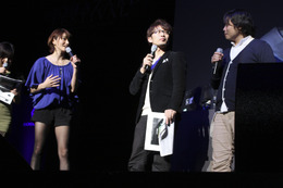 左から眞鍋かをりさん、平林良章プロデューサー、佐々木栄一郎ディレクター