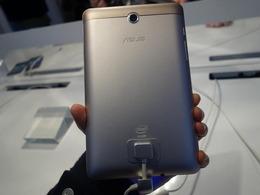 「ASUS Fonepad」