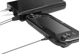 Wii U GamePadをUSBポートから充電。ダブルUSBで充電も早い