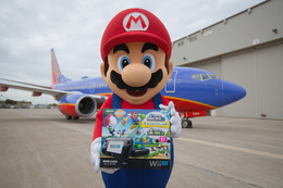 マリオがサウスウエスト航空の利用者にWii Uをサプライズプレゼント