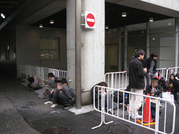 【TGS2008】一般日開催直前、早くも行列に