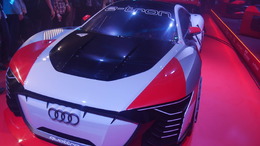 ゲームから飛び出したドリームカーが聖地・アキバにやってきた！ “Audi e-tron Vision Gran Turismo NIGHT IN TOKYO”レポート