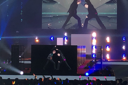 ついてこい、人類。―VTuberがランウェイを歩く「FAVRIC」が提示したバーチャルライブの光明とは?【イベントレポ】