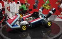 『マリオカート7』TVCMに登場したカートを展示、似顔絵のプロがMiiを作ってくれるコーナーも再び・・・ジャンプフェスタ2012レポート(3) 画像